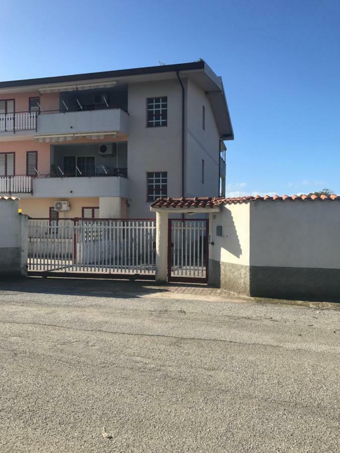Appartamento Zona Aeroporto Lamezia Terme Exterior foto